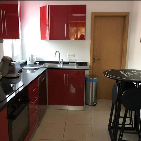 Grand logement à 300 mètres de la gare Mantes-la-Jolie Esterno foto